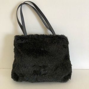Jinnuo Black and Beige Speckled Fur Handbag